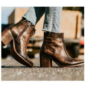Freebird Clair Ankle Boots